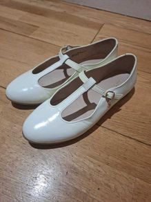 Leather ballet flat, Lasocki