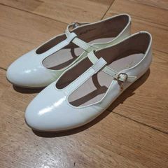 Leather ballet flat, Lasocki