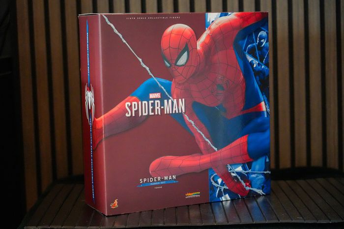 Hot Toys Spider-Man - Classic Suit - VGM48 - 1/6 Scale