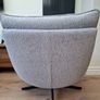 Swivel Chair Image 4