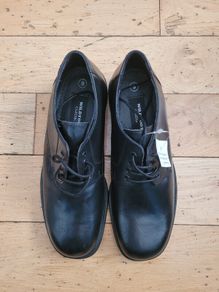 Leather shoes