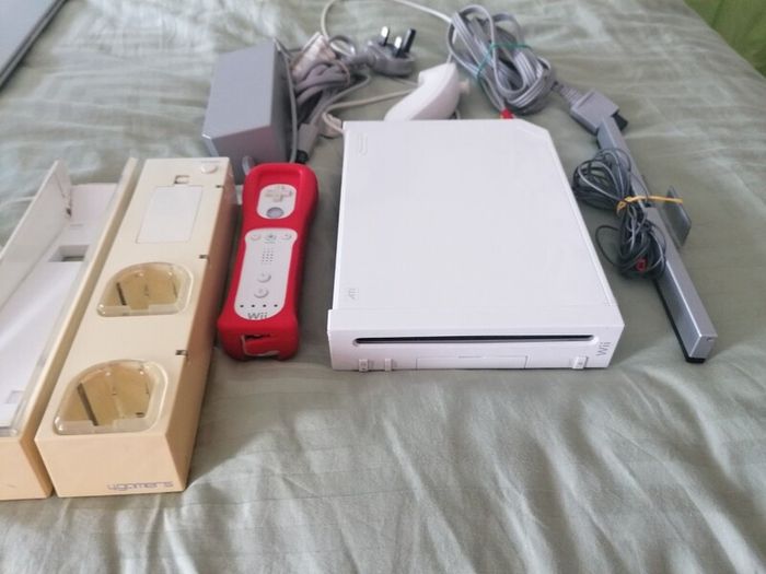 wii Console set in great condition and working order