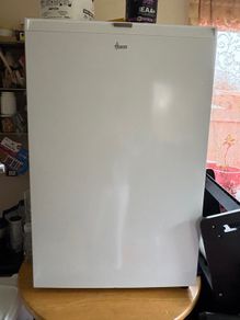 Hoover Fridge Freezer 114L