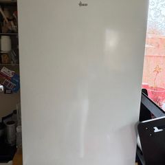 Hoover Fridge Freezer 114L