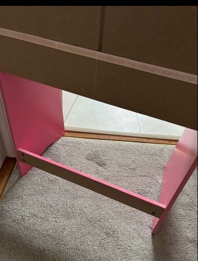girls dressing table