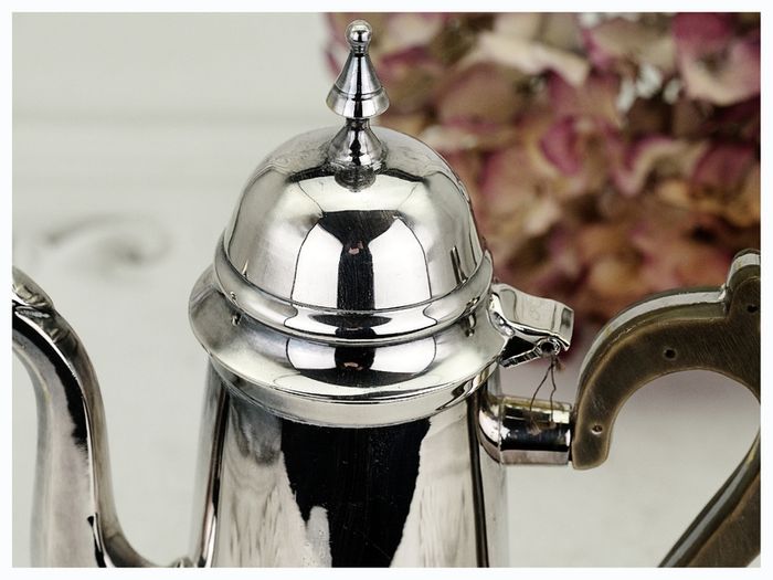 Bachelor Georgian Style Silver Plated Coffee Pot Water/Chocolate Pot