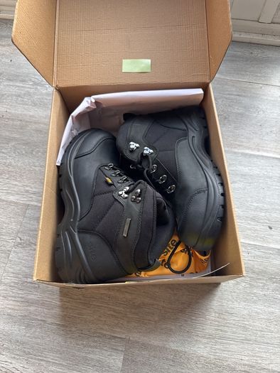 Site Onyx Safety Boots UK 7  Like New  Waterproof S3