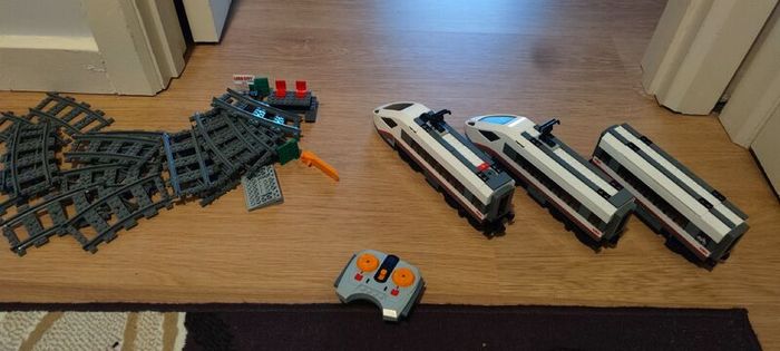 Lego 60051 passenger train 100% complete with box