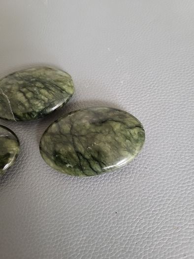 Jade palm stone 10e each