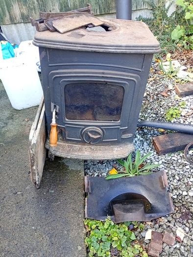 Oisin stove