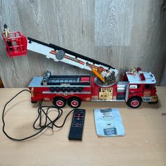 New Bright Fire Engine Truck No 230 Wired Remote - Rare - Vintage - Boxed