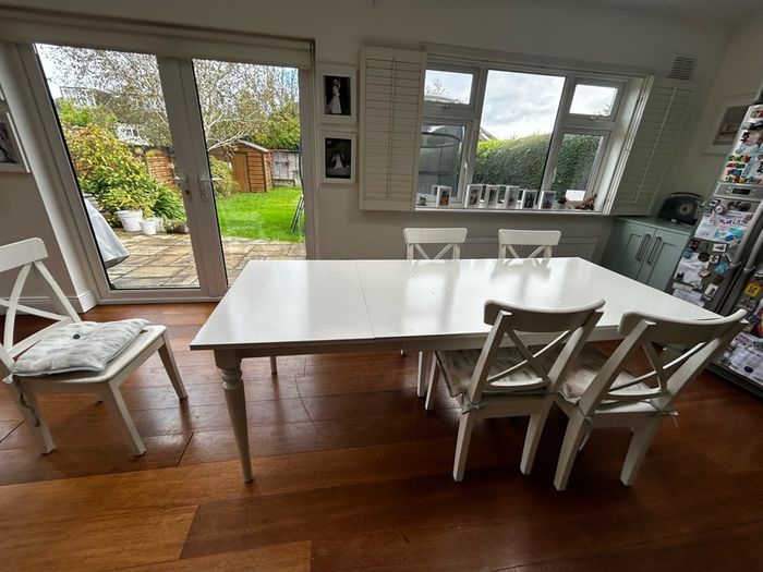 FREE kitchen table