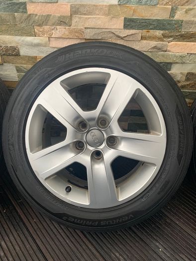 Audi A4 b6/b7Alloy wheels with hankook tyres.