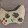 Xbox 360 controller, battery pack + charger Image 3