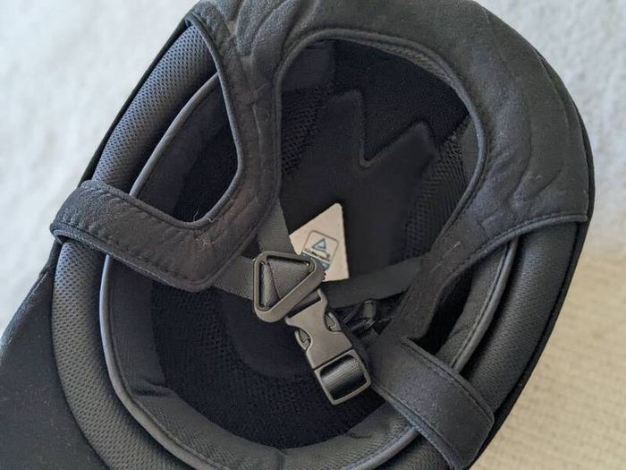 Equestrian helmet