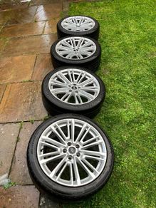 Audi 19 Alloy Wheels  8W0601025CC | 10 V Spoke | Set of 4