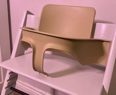 Stokke Tripp Trapp high Seat with baby set and harness