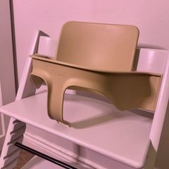 Stokke Tripp Trapp high Seat with baby set and harness