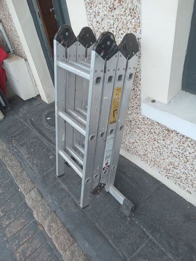 Four piece folding ladder