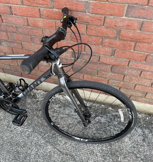 Giant Escape Hybrid Bike