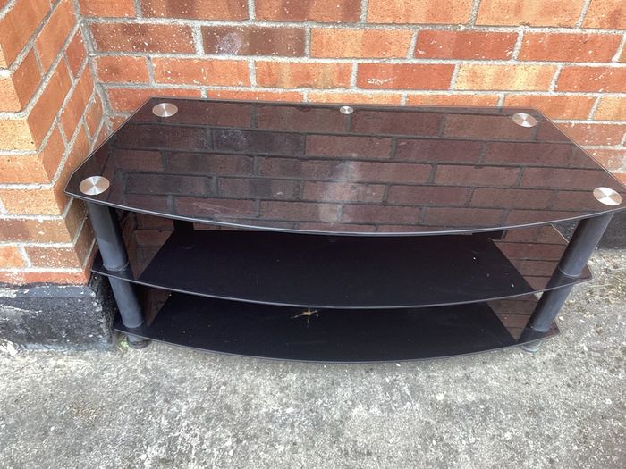 Tv Black Glass Table, 3 Tier in perfect condition