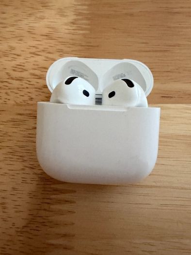 Apple AirPods 4 (ANC)