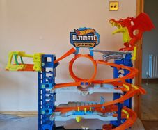 Hot Wheels Large Garage