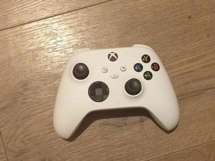 Xbox Series S 512GB White - Very Good Condition