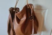 Michael kors bag in excellent condition.