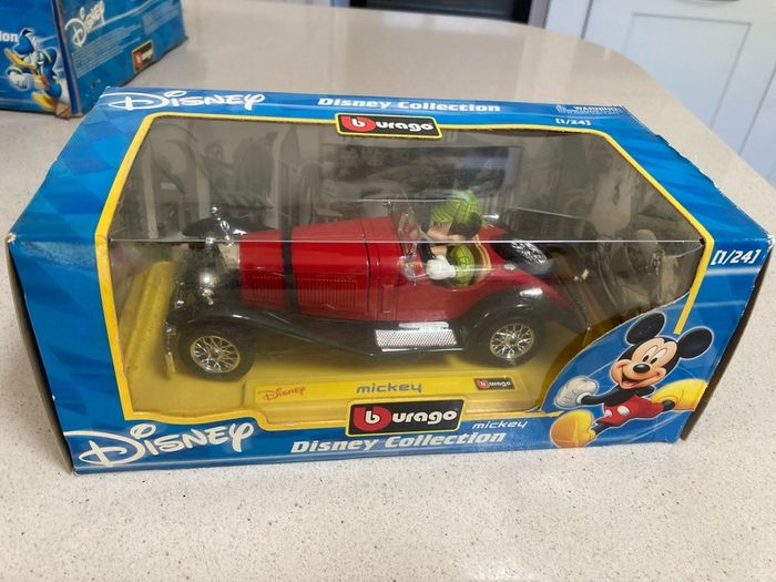 Disney Mickey Mouse Mercedes SSKL 1/24 Burago