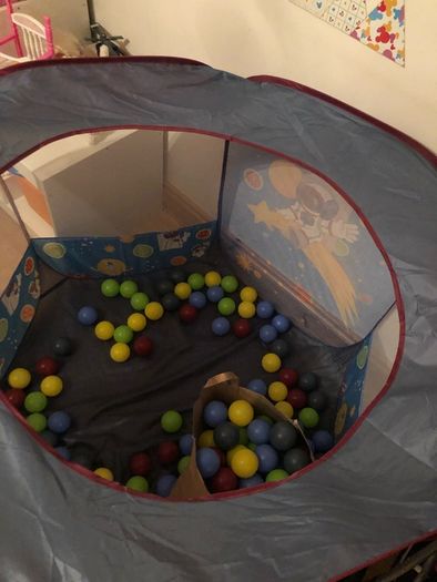 kids ball pit
