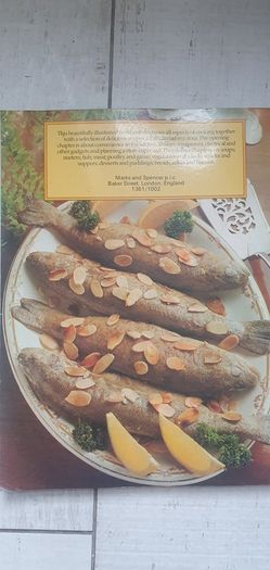 Vintage Cookbook :The StMichael All Colour Cookery Book by Jeni Wright - 1984