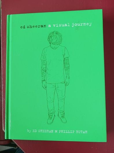 ed sheeran, a visual journey/2014/ 1st edition