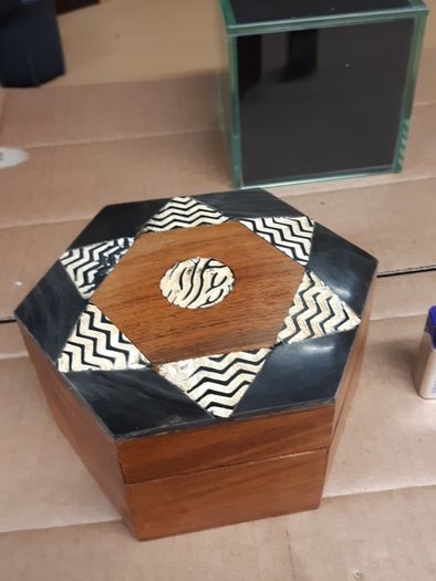 Trinket box inlaid