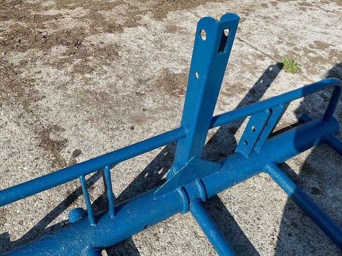 Keenan Cock Lifter