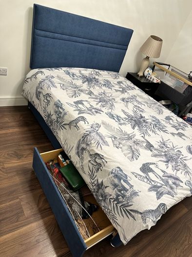 Respa Double Bed