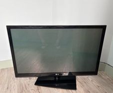 LG Flat Screen TV