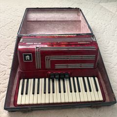 Vintage Settimio Soprani 80 Bass Piano Accordion, Red Pearl, Made in Italy, with Case