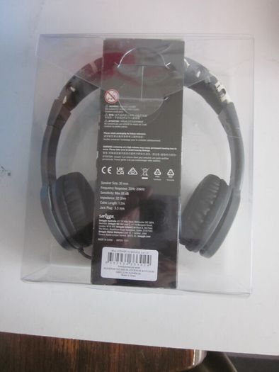 Brand New Smiggle My First Headphones