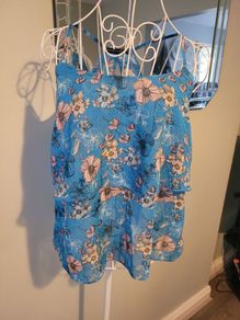 floral top size 8