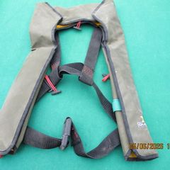 XM Quickfit - Self Inflating Life Vest