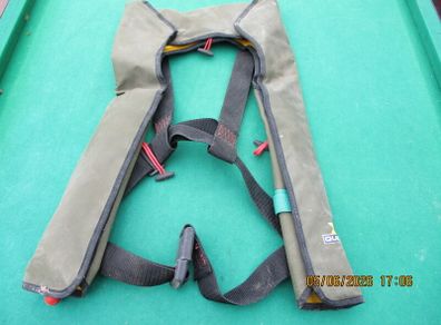 XM Quickfit - Self Inflating Life Vest