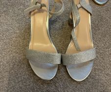 ladys shoes 20 each