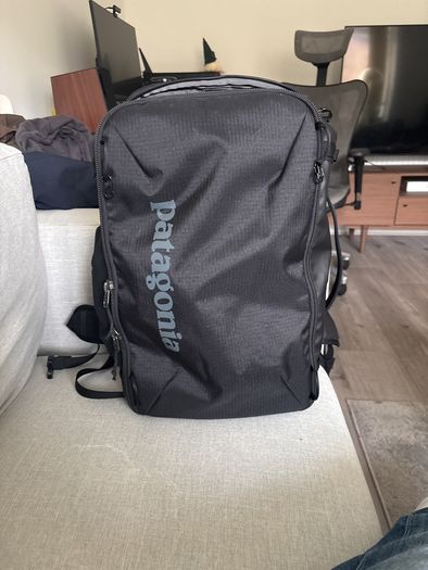 Patagonia mini mlc black backpacking