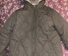 Girls green jacket 9-10yrs