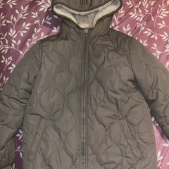 Girls green jacket 9-10yrs