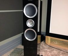 KEF R900 3-way Floorstanding Loudspeakers