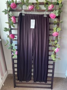 trousers Bnwt Zara size large pleated wide leg trousers plum shade