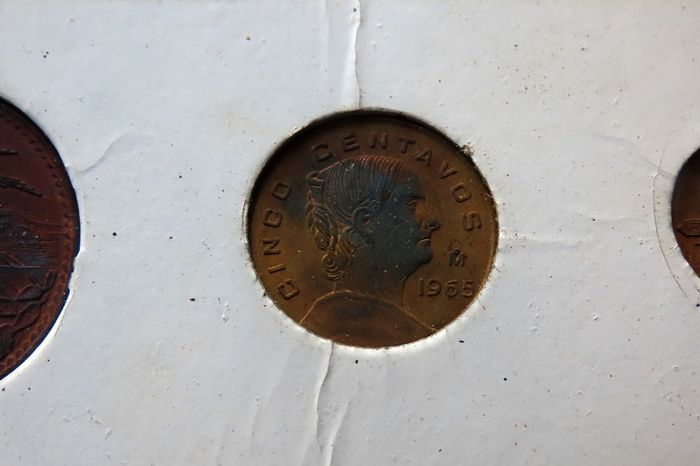 Mexico 1965 Set of 5 Coins Peso & Centavo Presentation Pack
