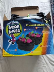 moon shoes